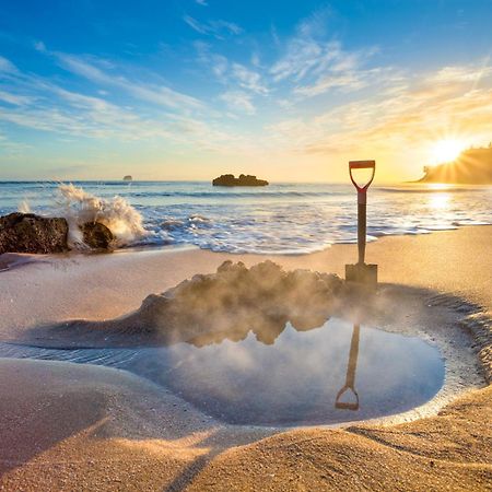 Hot Water Beach Bure Wai Hotwater Beach Exterior photo